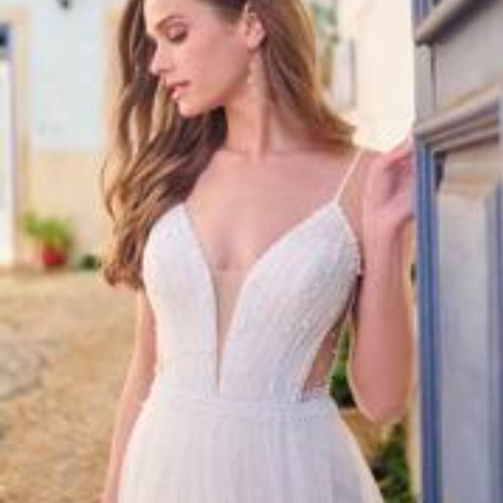 Maggie Sottero Jordan gown NWOT size 20 Still sold in stores